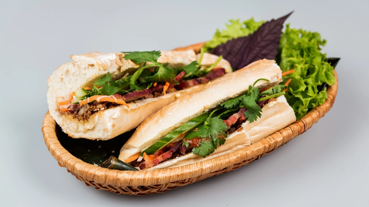 Bánh mì pate xá xíu